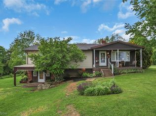 795 Rustic Ridge Rd, Zanesville, OH 43701