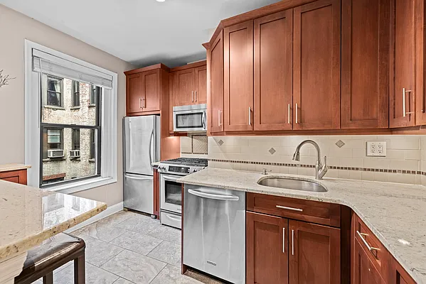 Sold by Compass | media 4