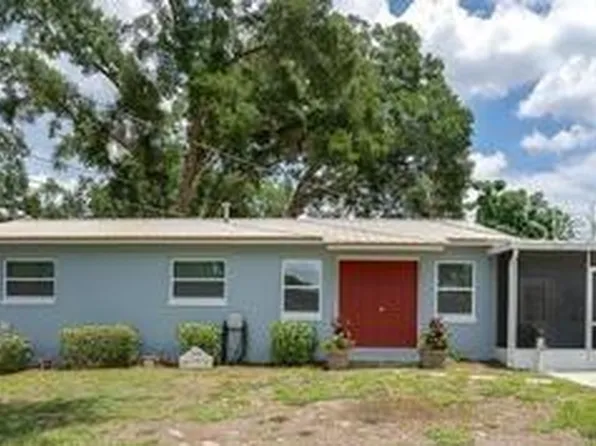 709 Cindy Ave, Fruitland Park, FL 34731