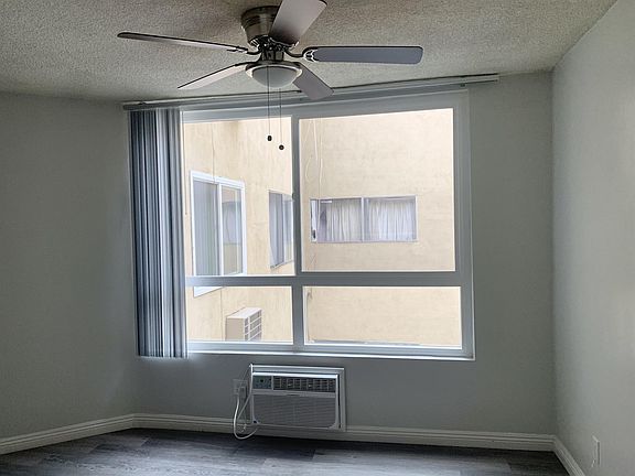 4th image of 319 S New Hampshire Ave