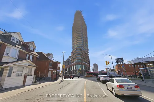 1185 Dupont St #1401 Photo 1