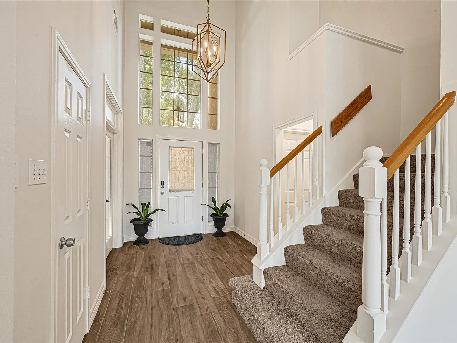 4 bed, 3.0 bath, 2895 sqft, $2,800 — Photo 4