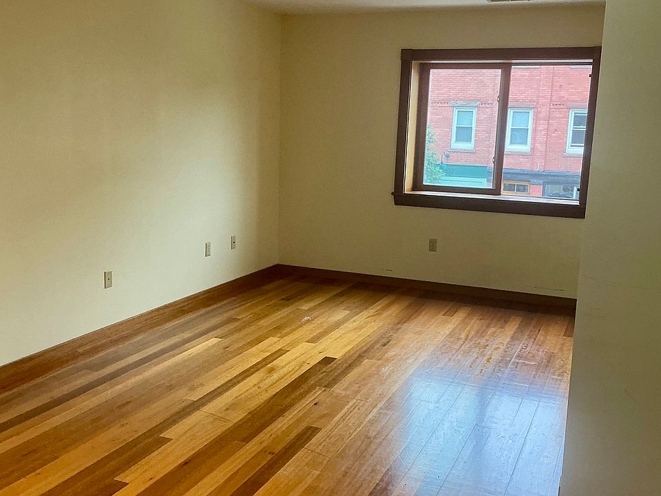 1st image of 274 Pleasant St
