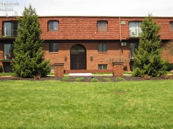 119 Stonyridge Dr APT 102, Sandusky, OH 44870