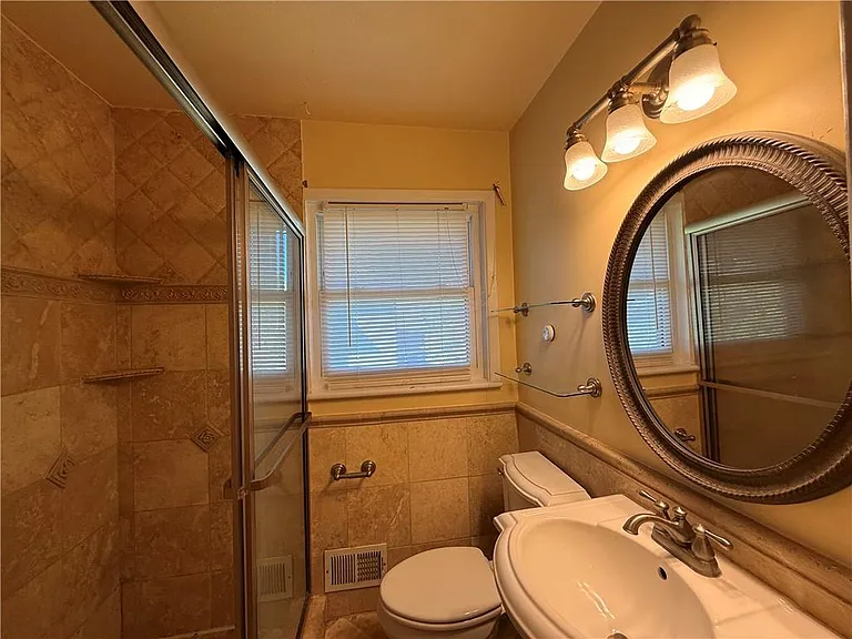 1395 Siesta Ln — Photo 13