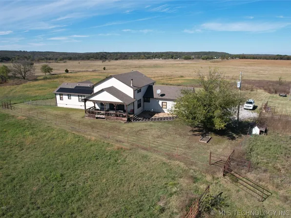 4621 S Garfield Rd, Beggs, OK 74421