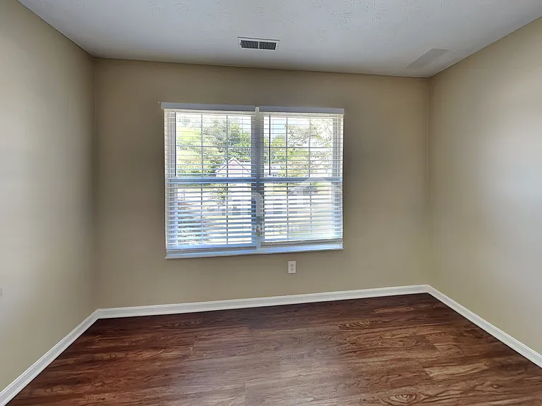 7304 Wethersfield Dr — Photo 16