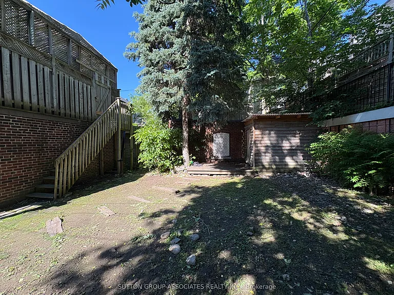 101 Burnside Dr #MAIN — Photo 17