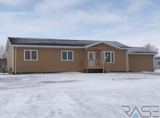 5009 W Manna Grass St, Sioux Falls, SD 57107