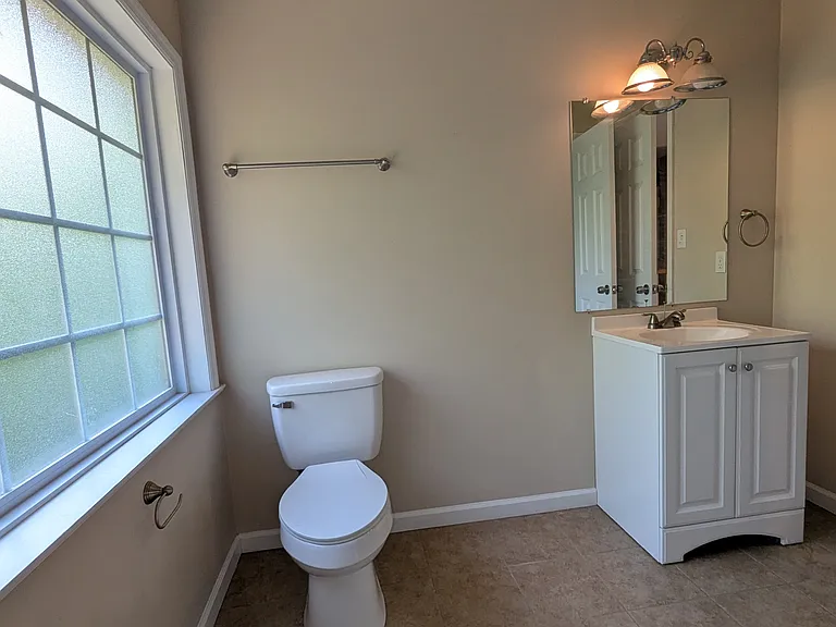 1130 Twin Hill Ln — Photo 27