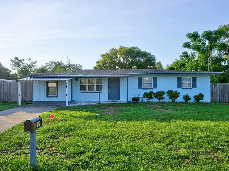 442 Ameca Ave — Photo 1
