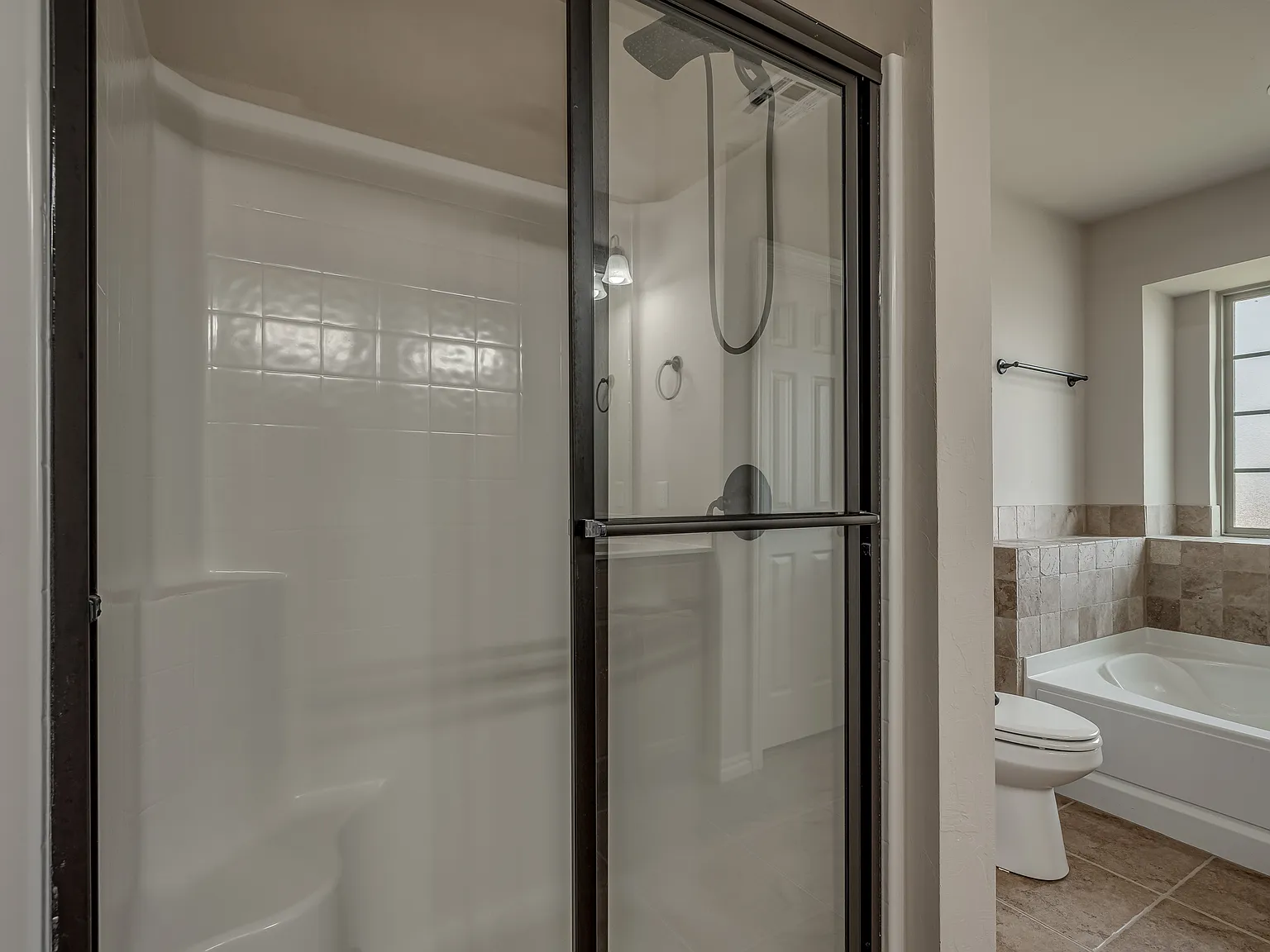3 bed, 1519 sqft, $1,595 — Photo 1