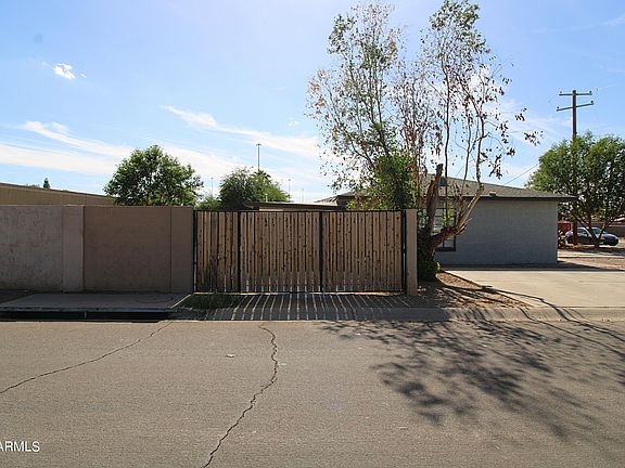 4th image of 3037 N 25th Drive