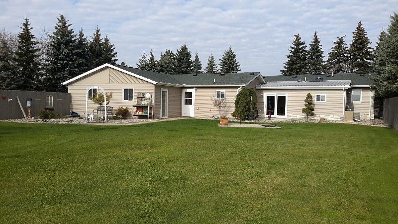 2nd image of 2152 Parish Rd