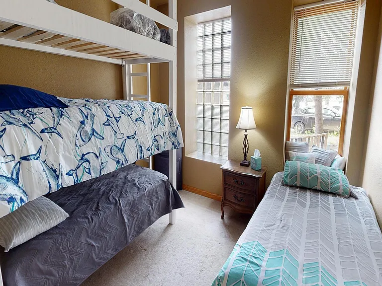 539 Pacific Ave SW #STUDENT — Photo 31