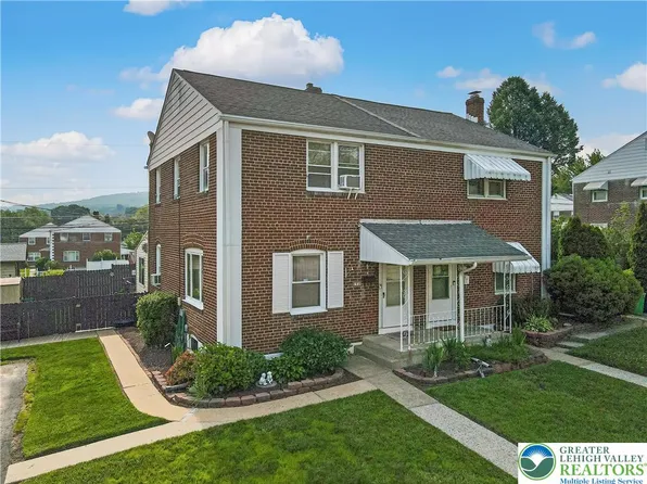 1939 Virginia St, Allentown, PA 18103