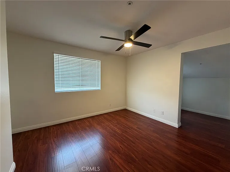 5569 Hunt Club Dr — Photo 28