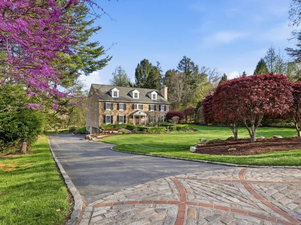 825 Hagys Ford Rd, Narberth, PA 19072