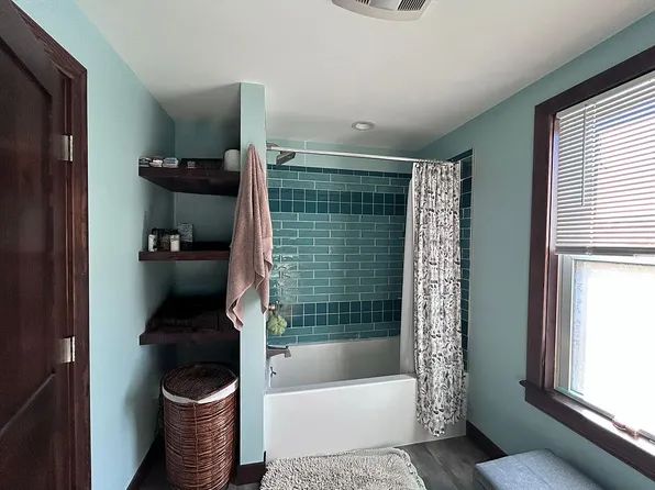 144 7th St, Turners Falls, MA 01376