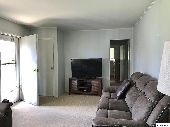 2nd image of 111 Northridge Dr