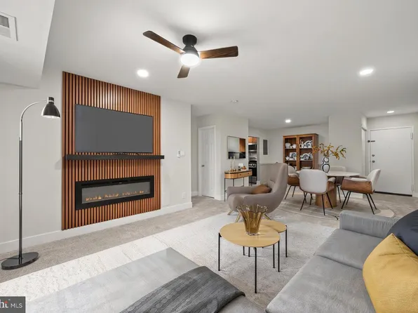 10850 Green Mountain Cir Unit 317, Columbia, MD 21044