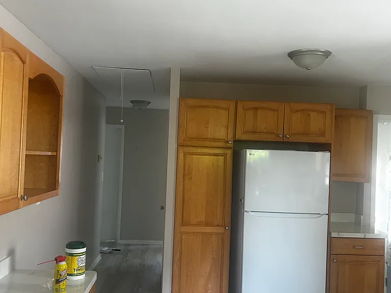 23812 Knickerbocker Rd — Photo 5