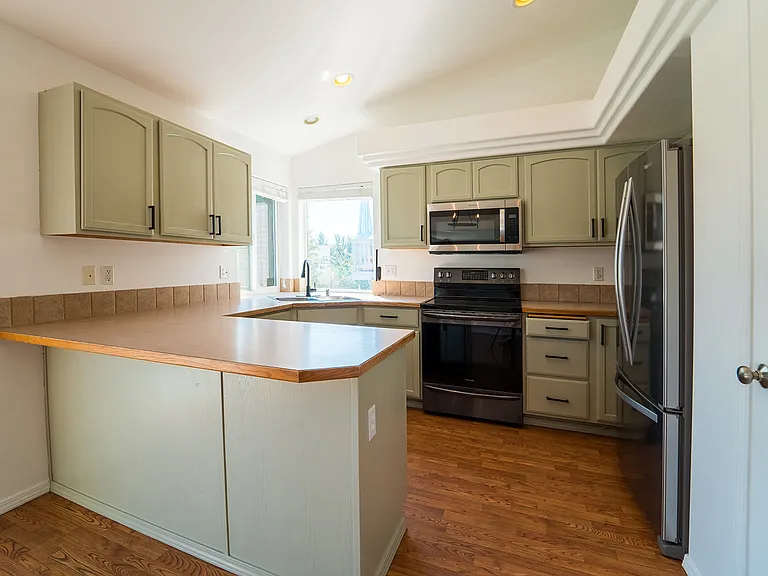 4307 S Stonington Ln — Photo 5