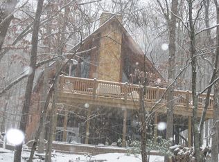 355 Hemlock Ct, Paw Paw, WV