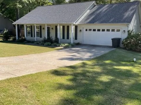 201 Krista Cv, Paris, TN 38242