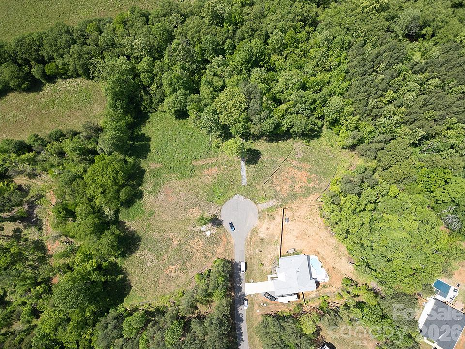 1st image of 128 Spring View Ln