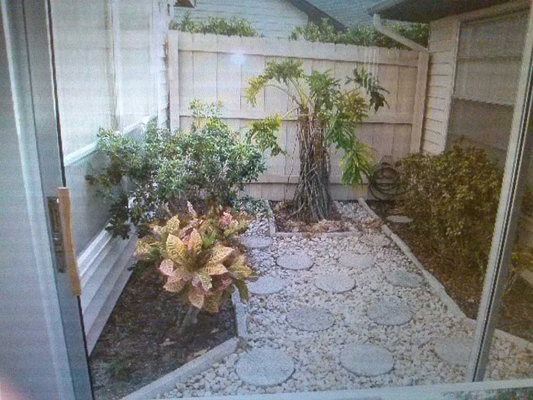 Landon Ln — Photo 12