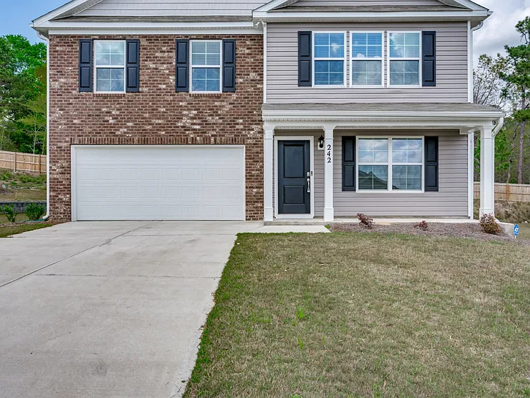 242 Carrington Dr — Photo 4