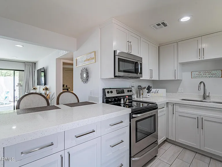 4351 N 36th St #2 — Photo 8
