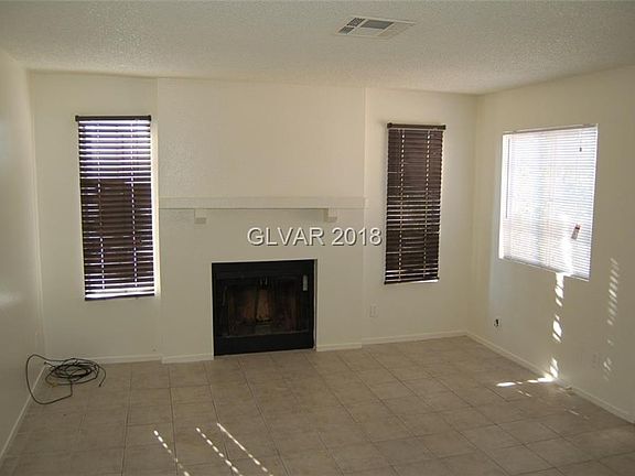 4th image of 905 Staffordshire Cir