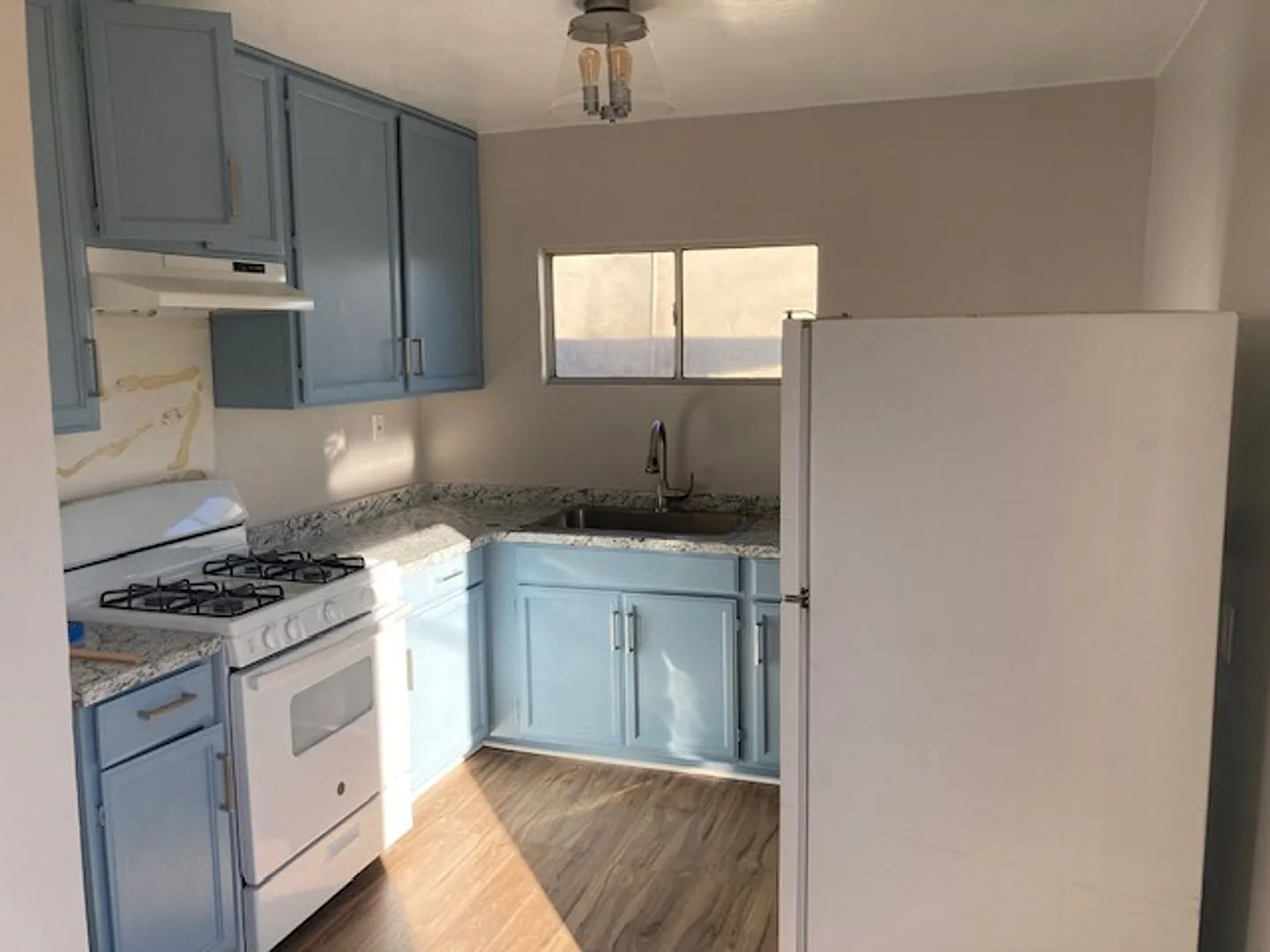 1168 B St — Photo 3