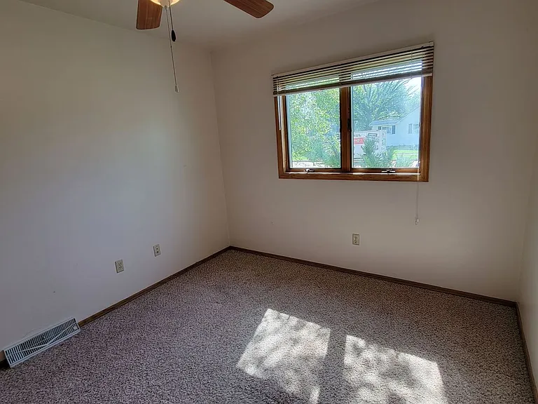 520 Dove St — Photo 12