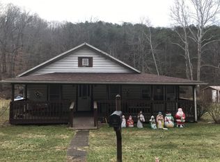 5310 Munday Rd, Elizabeth, WV 26143