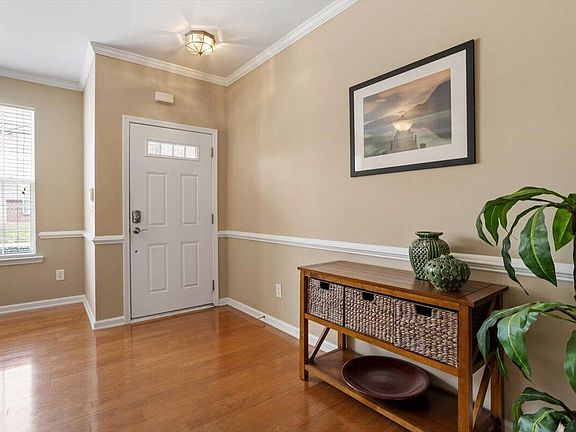 3rd image of 5229 Moonview Ct