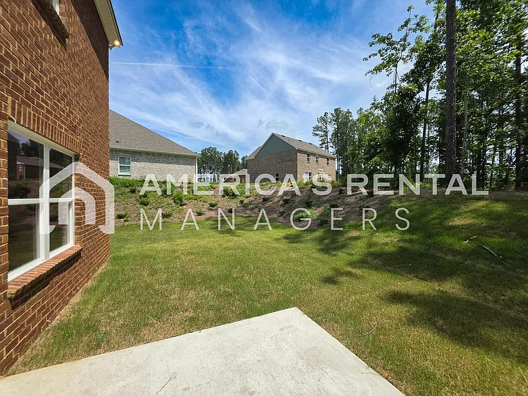605 Acorn Ct — Photo 32