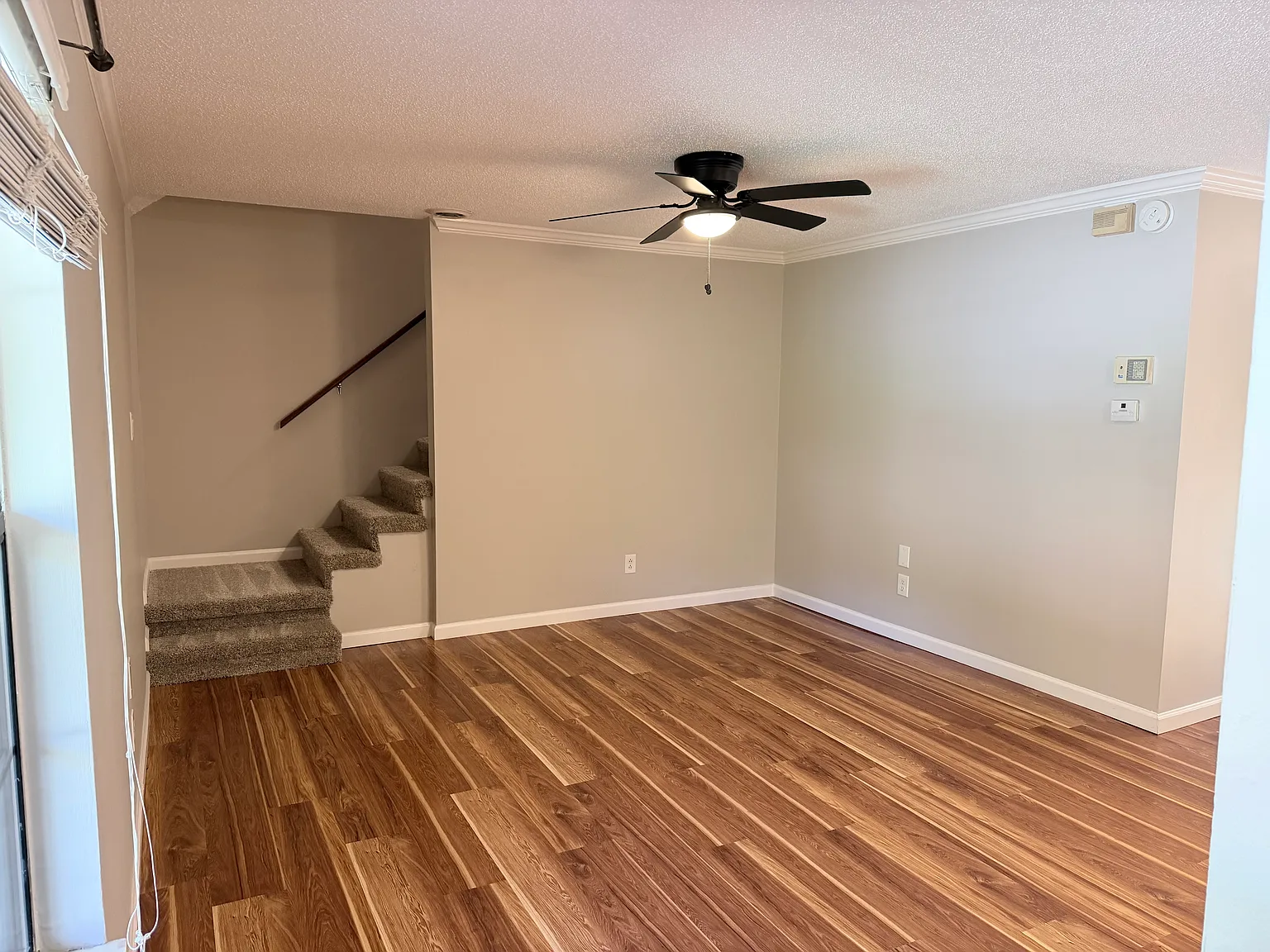 2 bed, 1008 sqft, $1,740 — Photo 2
