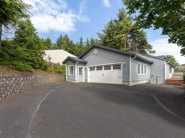 539 SE Neptune Ave, Lincoln City, OR 97367
