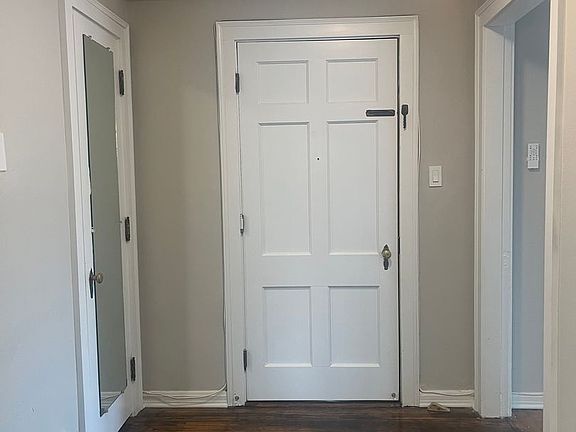 3rd image of 522 W Adams St #206