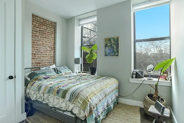 Rented by Corcoran | media 12