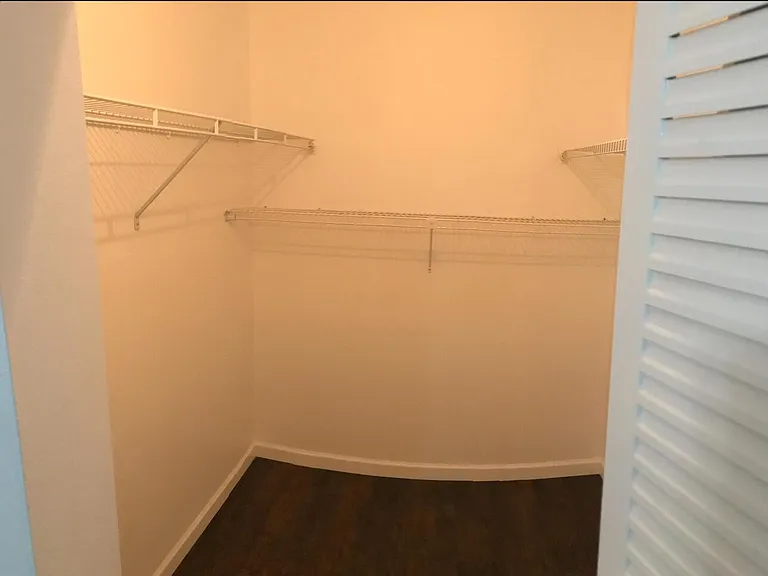 700 Village Green Ct #302 — Photo 6
