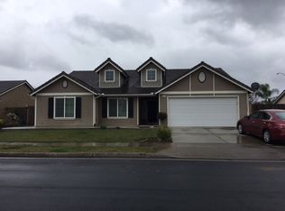 3310 N Douglas Ave, Fresno, CA 93727