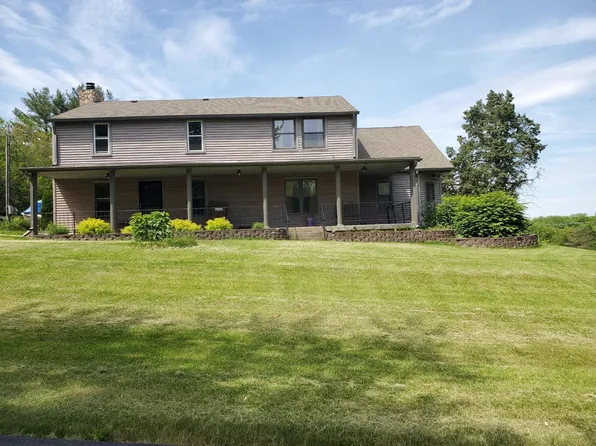 17850 Caledonia Rd, Caledonia, IL 61011