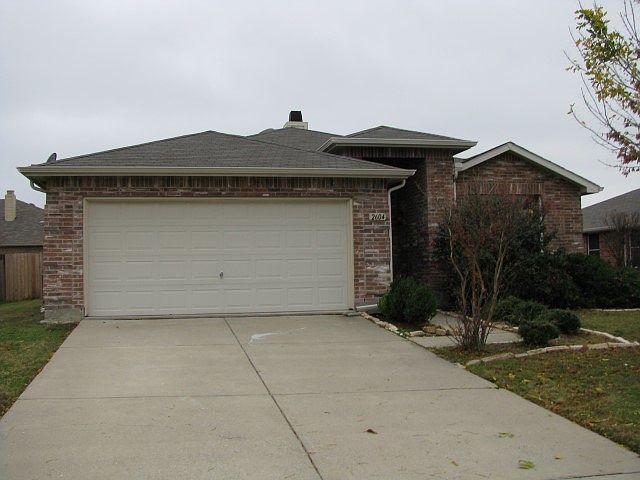 1st image of 2604 Mariners Dr