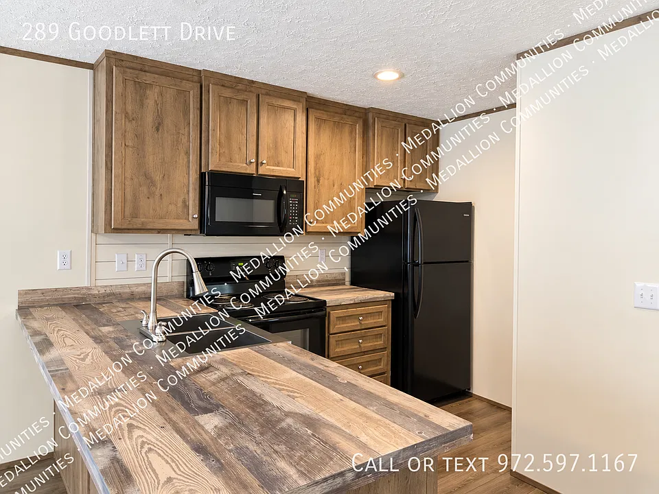 289 Goodlett Dr