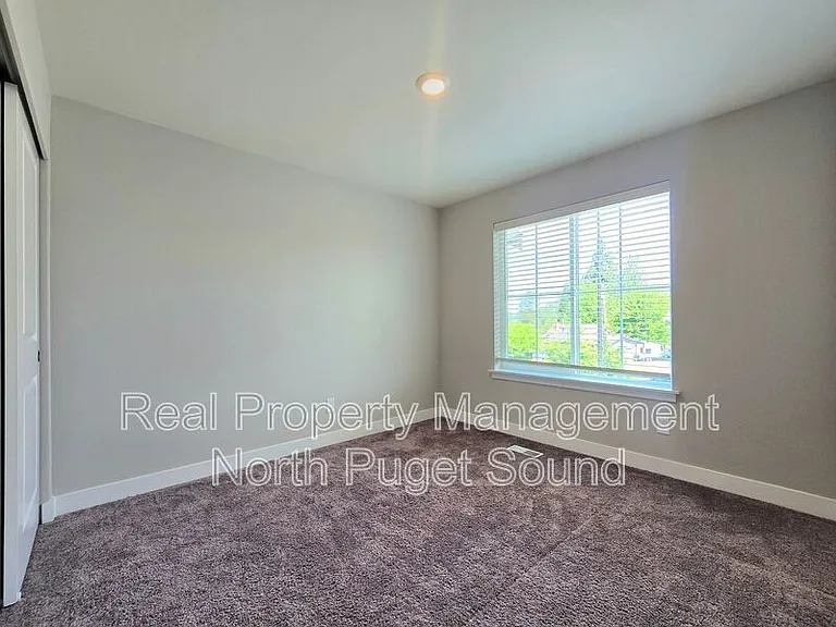 8303 Gilman Way — Photo 20