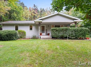 3150 Blackmer Rd, Ravenna, MI 49451